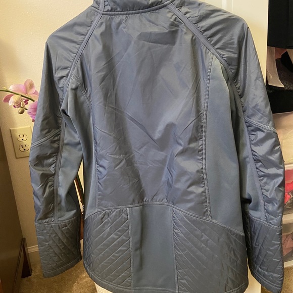 Xersion Jacket - Picture 2 of 4